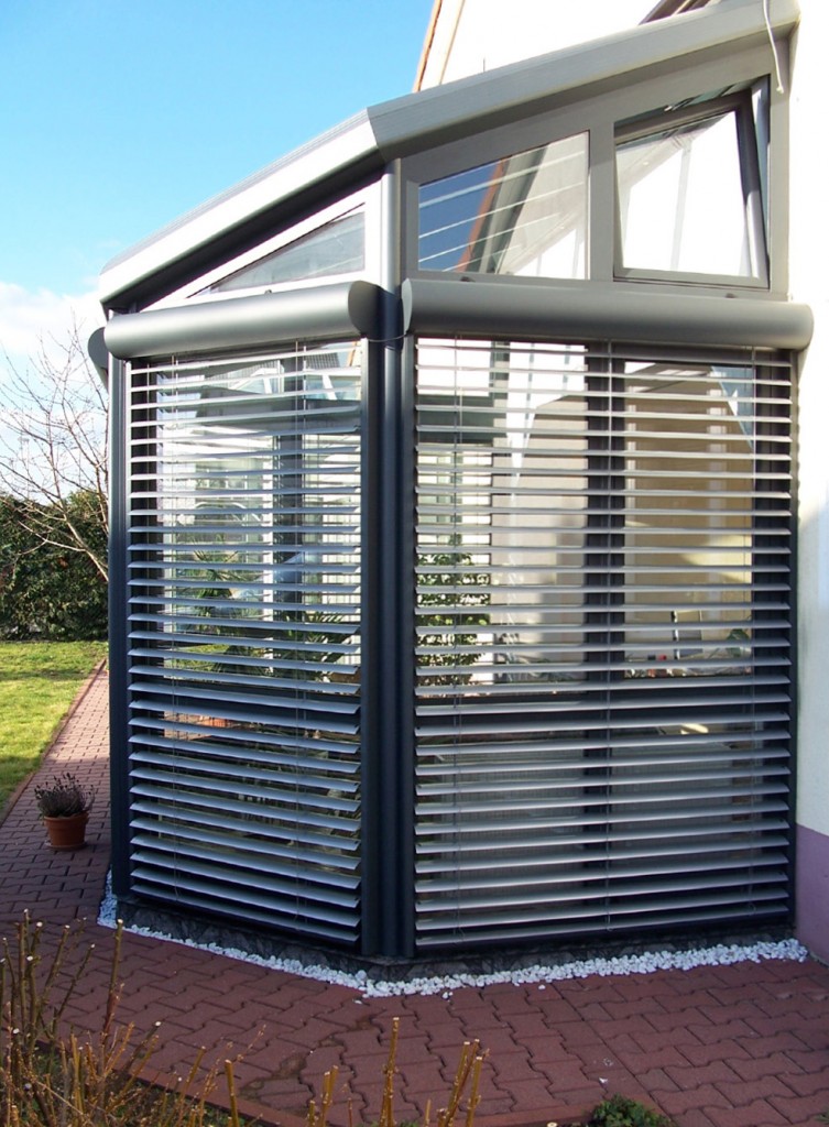 Jalousie-im-Rollladenkasten1